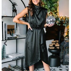 Black Cocktail Dress - Mint Julep Boutique - wedding guest dress - holiday party